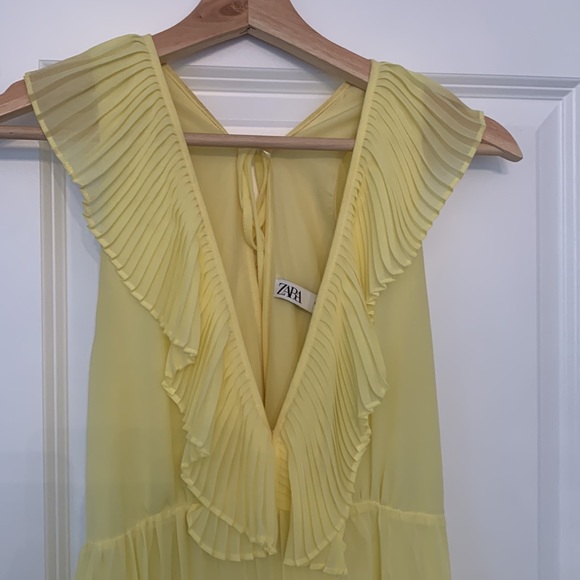 Zara yellow chiffon maxi dress - Picture 2 of 3
